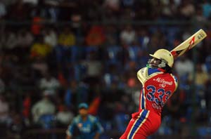 IPL 5: Gayle, de Villiers power Bangalore past Pune in a thriller