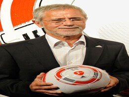 Gerd Mueller 'proud' to own Lionel Messi jersey Gerd Mueller 'proud' to own Lionel Messi jersey