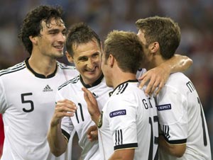 Germany out to brush off minnows Faroe Islands in World Cup qualifier