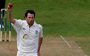 The Ashes: England call Graham Onions into fourth Test squad