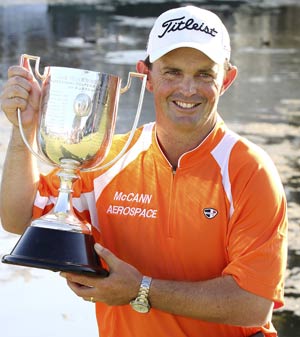 Chalmers holds nerve to win Australian PGA