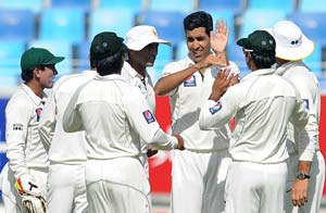 2nd Test: Pakistan bowl out Sri Lanka for 239