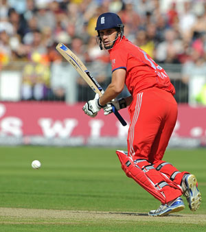 2nd T20: Alex Hales stars as England level series vs Australia