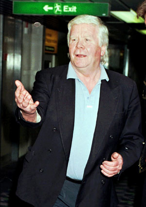 Germany to wear black armbands for '66 hero Helmut Haller