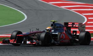 Lewis Hamilton takes pole for Spanish Grand Prix