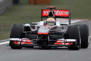 Hamilton on an apologizing spree