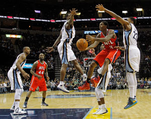 Memphis Grizzlies beaten by Atlanta Hawks, slip from top spot