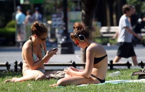 The Ashes: Heat of cricket vs heat wave in London
