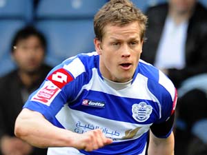 Heidar Helguson extends QPR deal