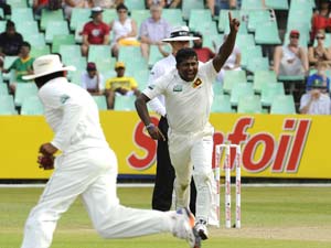 Sri Lanka look to assault England with spin