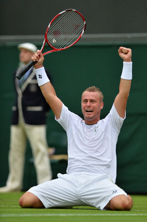 Wimbledon 2013: Feisty Leyton Hewitt stuns 11th seed Stanislas Wawrinka