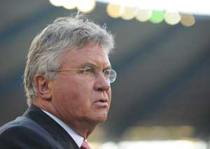 Guus Hiddink steps down as Anzhi Makhachkala manager