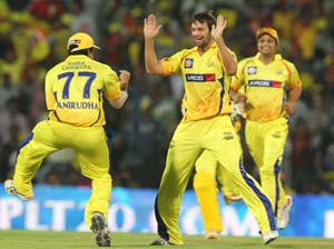 IPL 5: All-round Chennai Super Kings rout Delhi Daredevils by 9 wickets