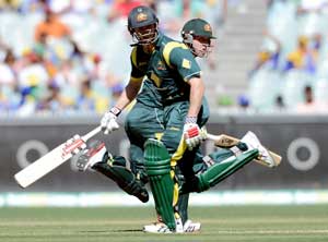 1st ODI: Phil Hughes shines as Australia coast to win over Sri Lanka