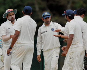 Australian batsmen falter against spin, warm-up ends in a draw