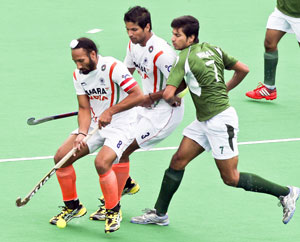 Pakistan to tour India for 5-match series next month