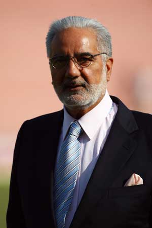 IPL spot-fixing: IS Bindra seeks 'arrogant' Srinivasan's ouster