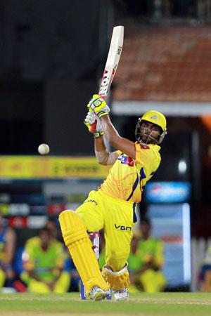 IPL 2013: Ravindra Jadeja pulls off last-ball win for Chennai over Bangalore