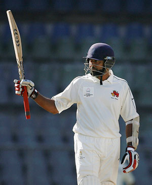 Wasim Jaffer slams 50th first class ton, rescues Mumbai against Vidarbha on Ranji Day 1
