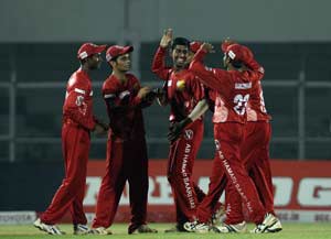 TUCC: Mumbai choke in semis, Bengaluru in final