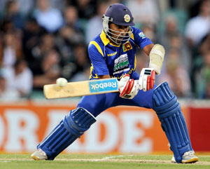 Mahela Jayawardena steps down as T20 skipper