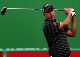 Jeev Milkha Singh climbs into top-5 at Dubai Classic Jeev Milkha Singh climbs into top-5 at Dubai Classic