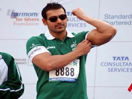 John Abraham runs 21 kilometers before Mumbai Marathon John Abraham runs 21 kilometers before Mumbai Marathon