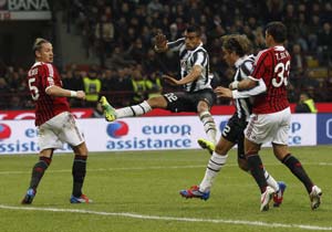 Milan, Juventus draw after 'goal' storm