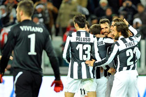 Juventus stretch lead as Campagnaro saves Napoli