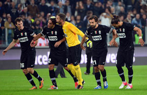 Juventus beats Napoli 2-0 in co-leaders clash