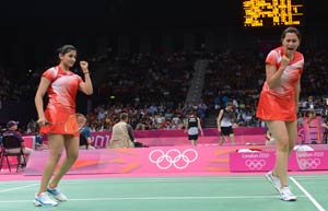 London 2012 Badminton: Jwala-Ashwini win key battle