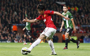 Shinji Kagawa vows to fight for his place at Manchester United