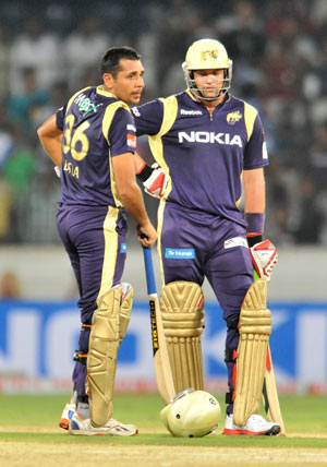 IPL 2013: We have to take some pressure off Gautam Gambhir, says Manvinder Bisla