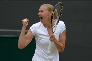 Wimbledon 2013: British hopes shattered as Laura Robson bows out in tears