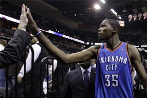 Rolling Thunder put Spurs' season on the brink