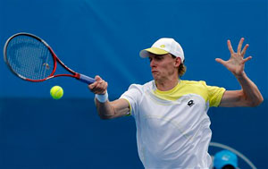 Kevin Anderson to face Julien Benneteau in Sydney semis