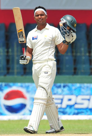 Opener Khurram Manzoor returns for Pakistan's tour of Zimbabwe