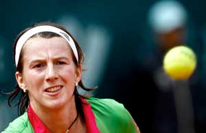 Women's final set as rain pounds Estoril men