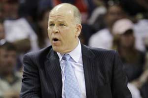 Lakers hire Kuester as assistant under Brown