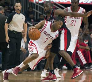 Rockets beat Trail Blazers 107-105 in overtime