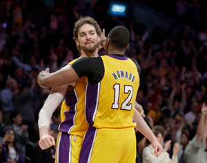 Lakers get No. 7 seed; Anthony wins scoring title