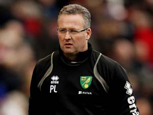 I won't quit, says embattled Aston Villa boss Paul Lambert