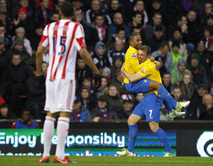 Rickie Lambert's penalty sinks Aston Villa into the relegation zone