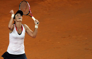 Varvara Lepchenko beats Roberta Vinci to tie Fed Cup