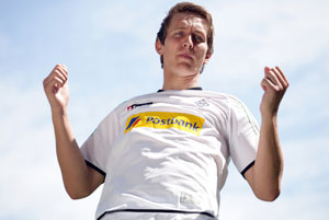 Borussia Monchengladbach sign Dutch striker Luuk de Jong