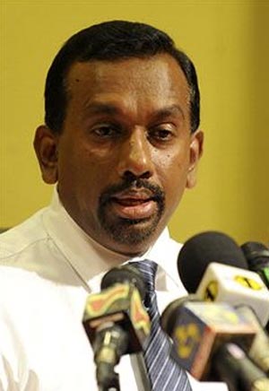 Sri Lanka sports minister tells team to sort out problems