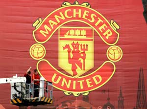 Billionaire Soros takes piece of Manchester United