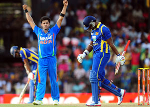 India beat Sri Lanka by six wickets, win series