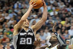 Ginobili ends slump as Spurs sweep Jazz 87-81