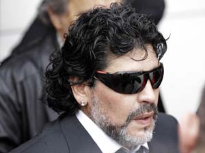 Maradona attends mother's funeral in Buenos Aires